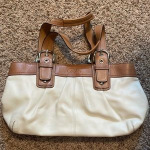 Authentic Coach shoulder bag